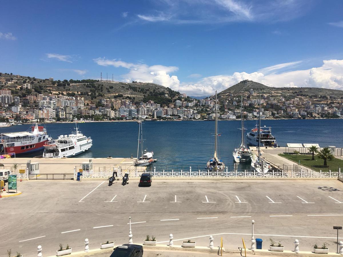 Alex Apartments Sarandë Exteriör bild