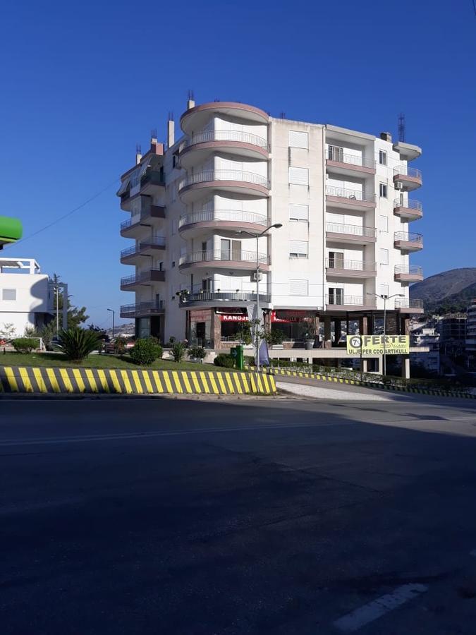 Alex Apartments Sarandë Exteriör bild